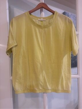 Jane & Delancey Soft Lime Yellow Athletic Pullover Shirt Size Small Athleisure